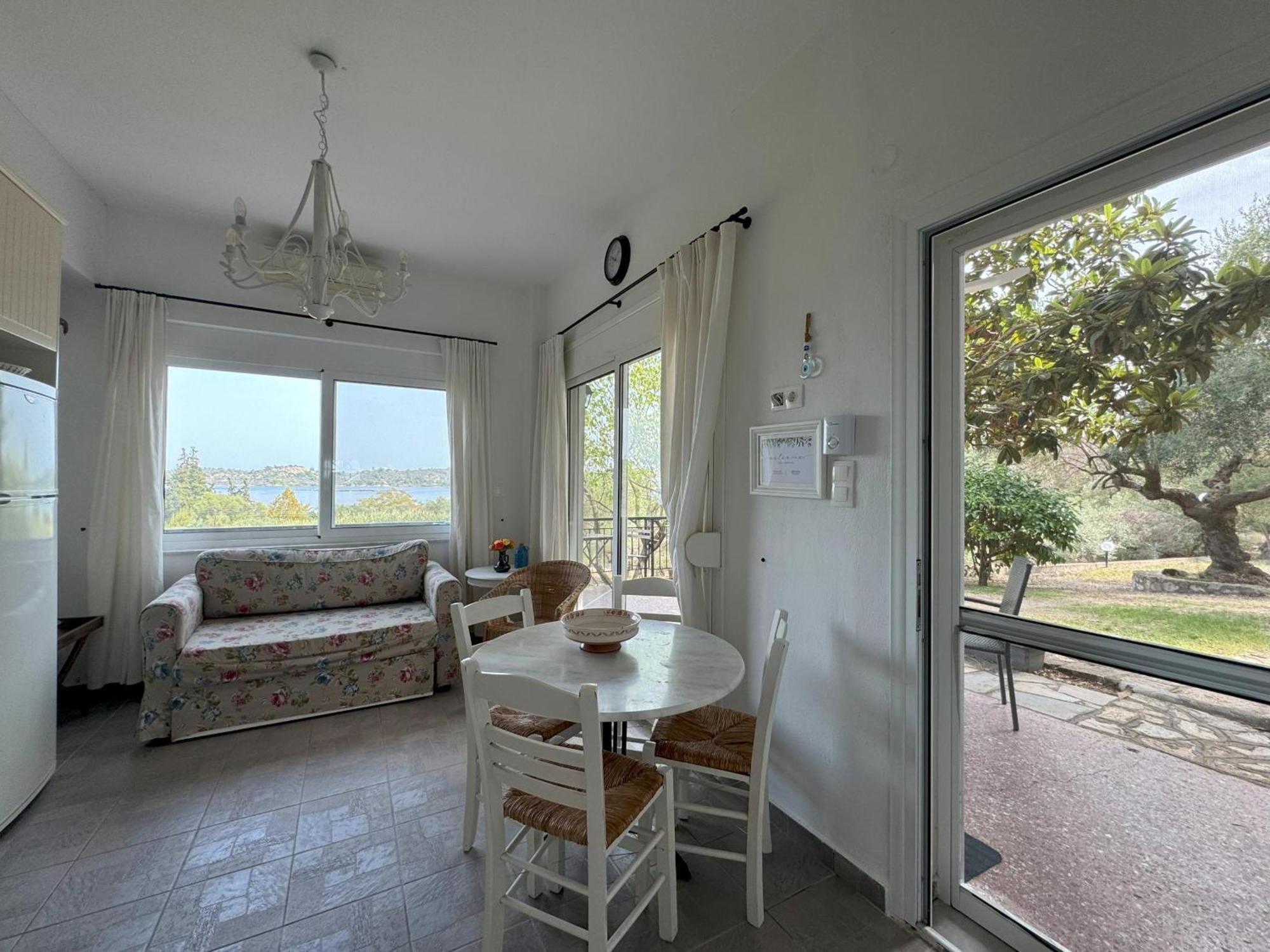 Philippos 2 Apartment Diaporos Exterior photo