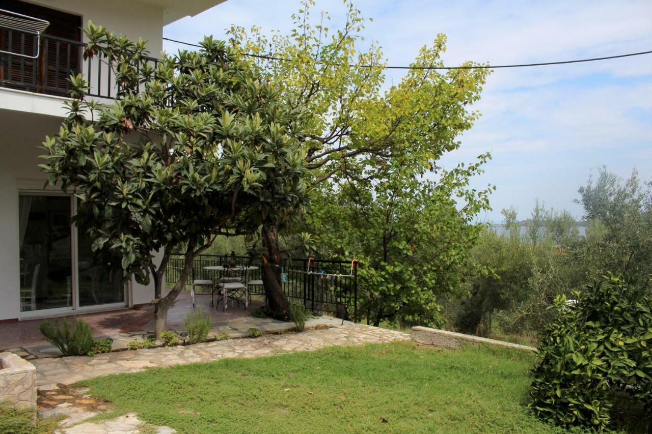 Philippos 2 Apartment Diaporos Exterior photo